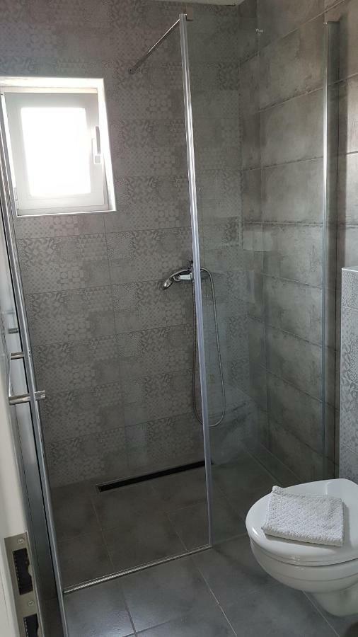 Apartments Star With Pool بيوغْغاد نا موغو المظهر الخارجي الصورة