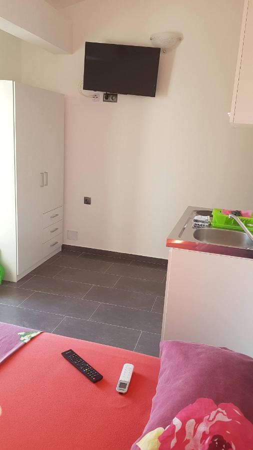 Apartments Star With Pool بيوغْغاد نا موغو المظهر الخارجي الصورة