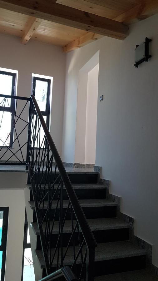Apartments Star With Pool بيوغْغاد نا موغو المظهر الخارجي الصورة